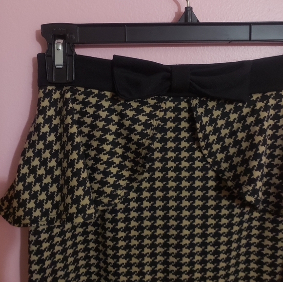 Houndstooth high waist pencil peplum skirt - Picture 4 of 8